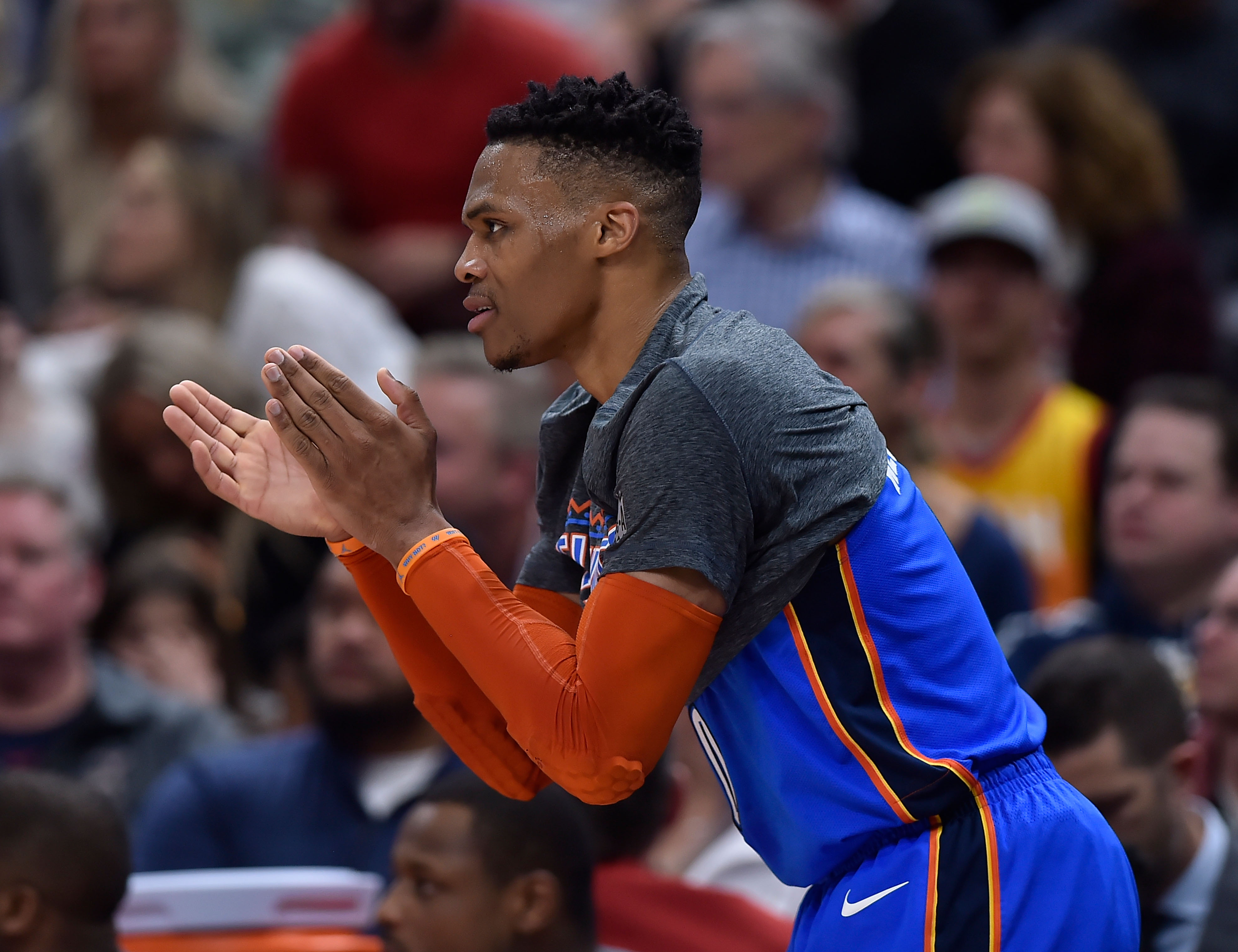 林等球员在 林等球员在